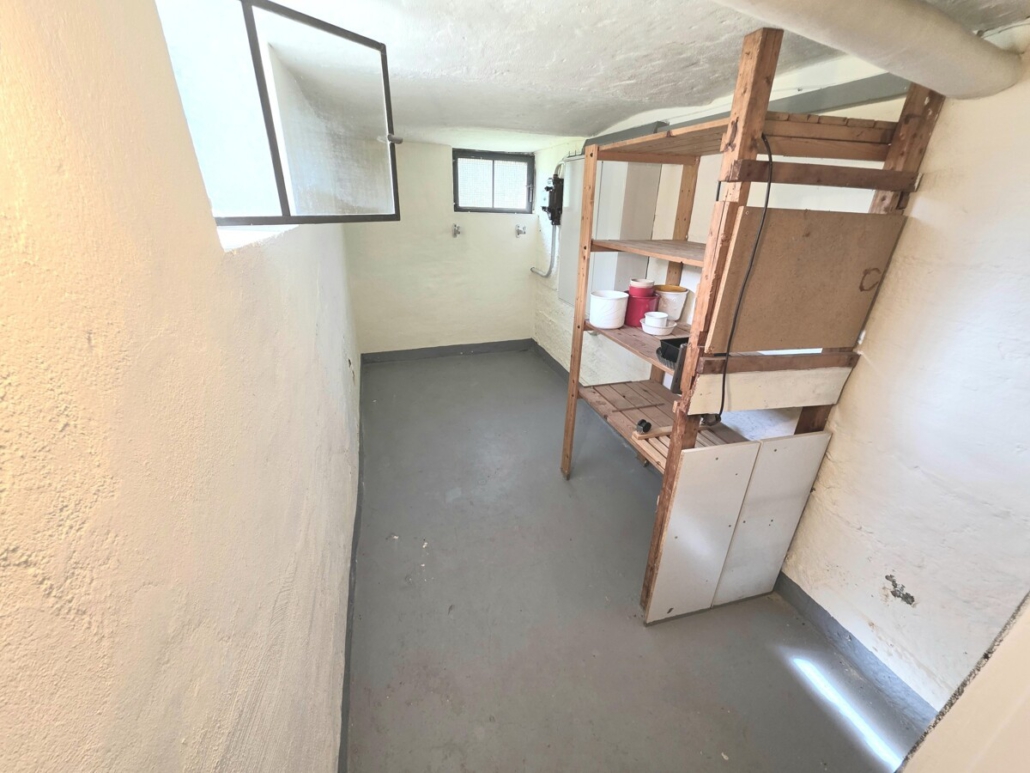 c7805824-c834-4af0-970c-0803d42b3f8a